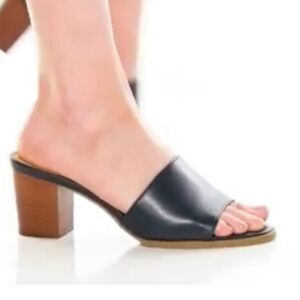 Jack Rogers Leather Blue Wood Block Heel Size 7